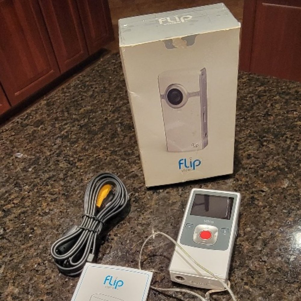 Flip Video 4 GB Camcorder-White